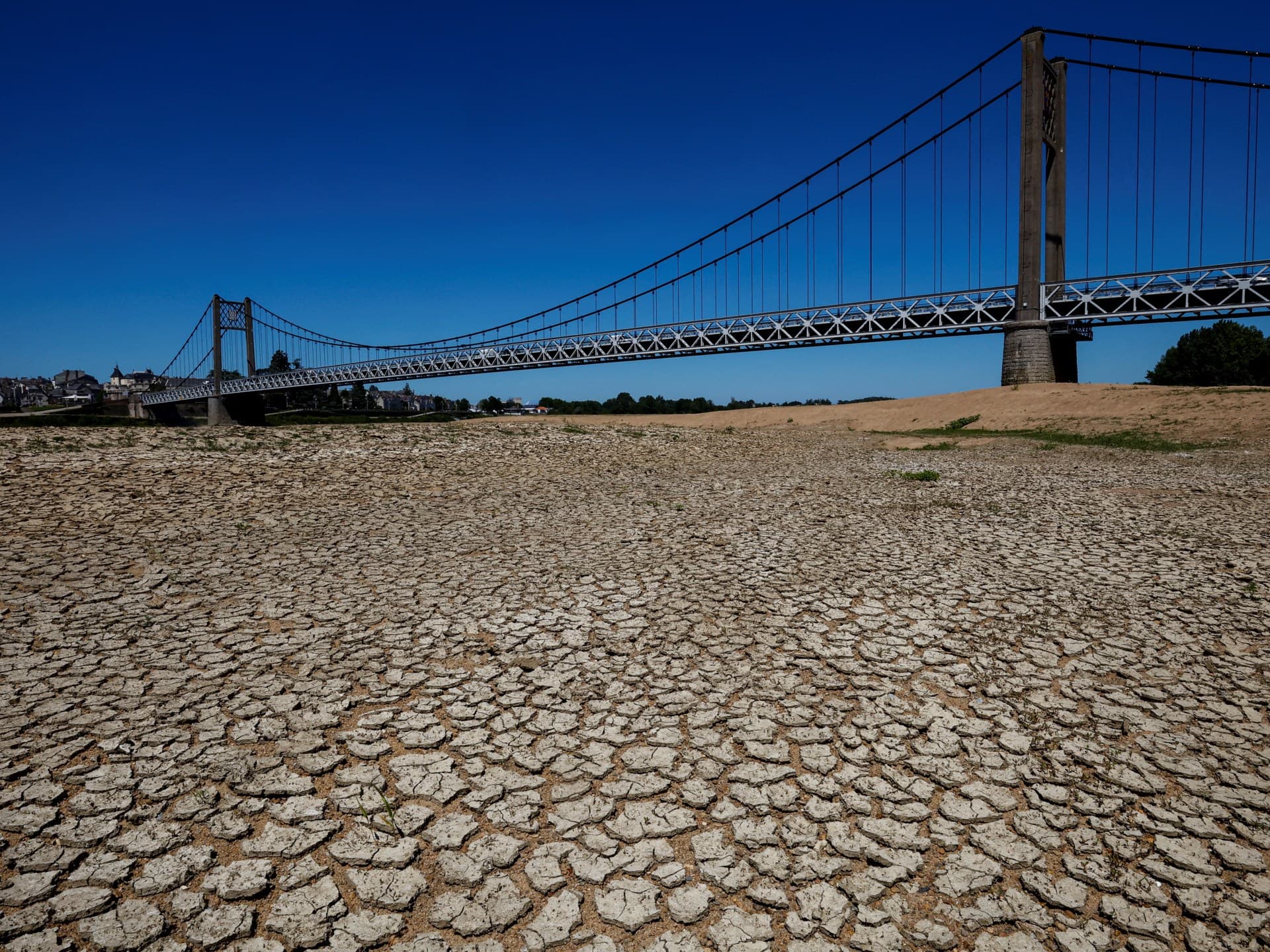 أوروبا تواجه جفافاً مدمراً لقرون مع انهيار تيار آموك