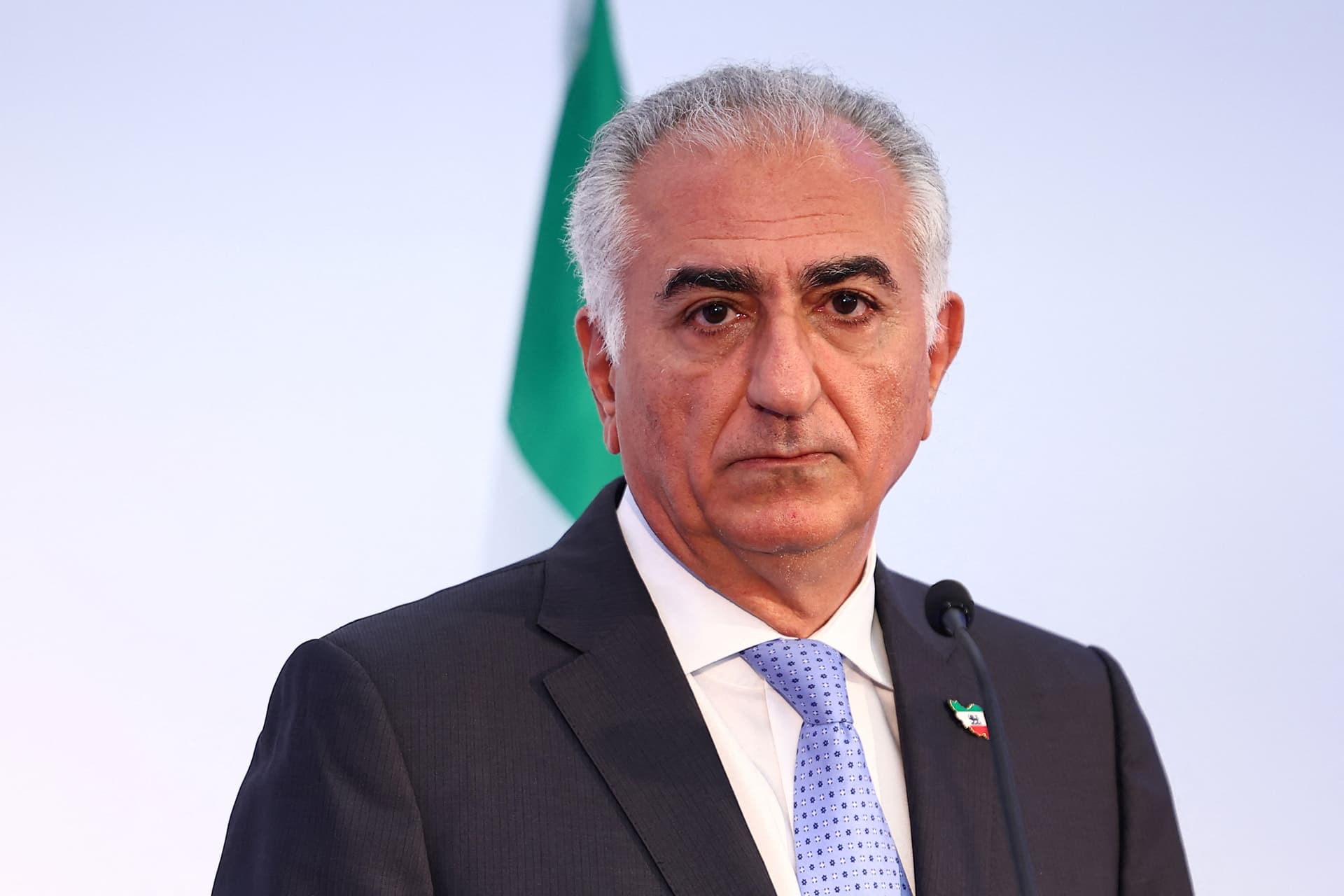 إيران وصراع الهويات: بين الفارسية والإسلام