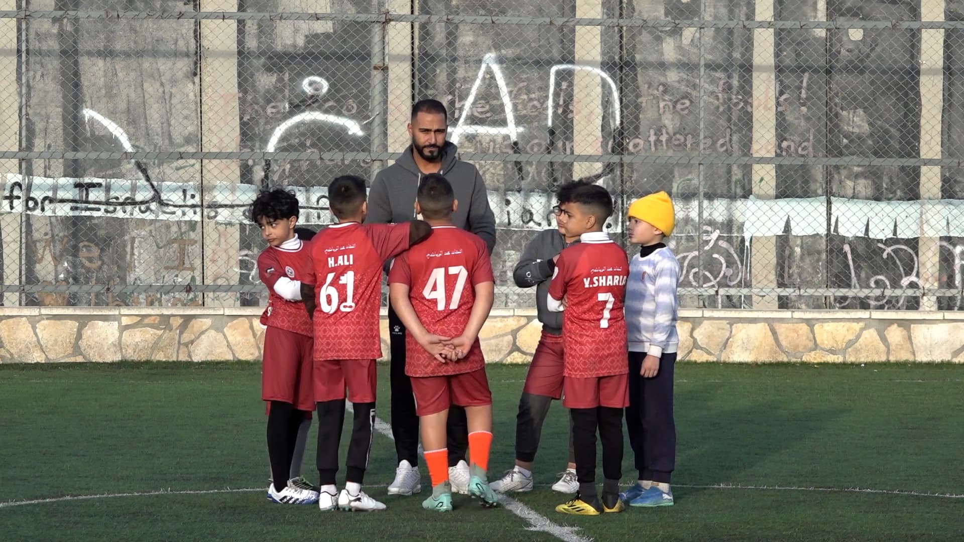 الاحتلال يستهدف الملاعب الفلسطينية: هدم أحلام الأطفال